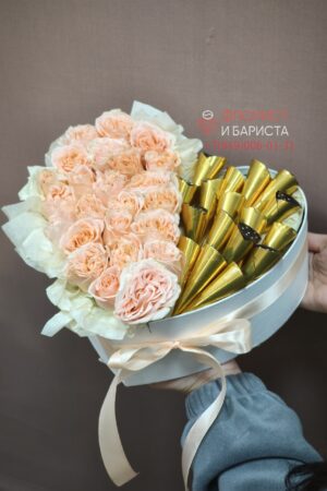 Сердце из роз и конфет