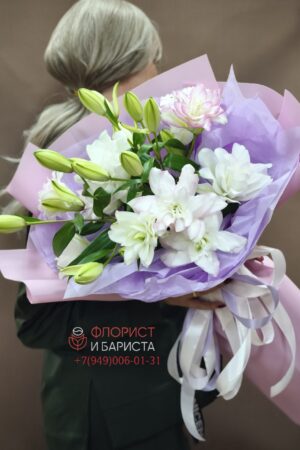 Букет из 5 веток лилии