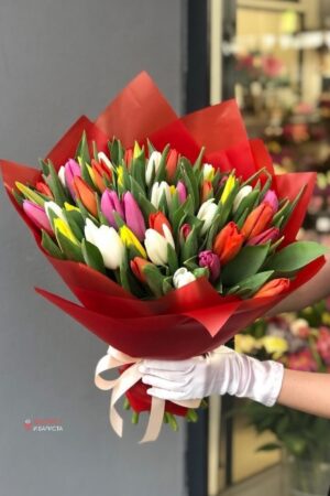 Букет из 51  тюльпана
