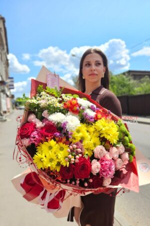Дофаминовый яркий букет из микс цветов размера ХХЛ