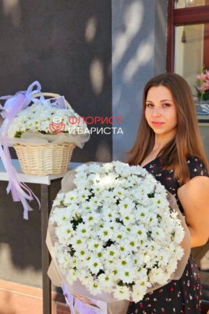 Букет из 25 веток кустовой хризантемы