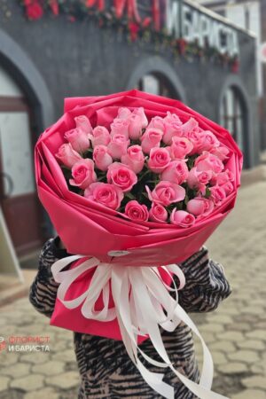 Букет из 35 нежных роз 50 см