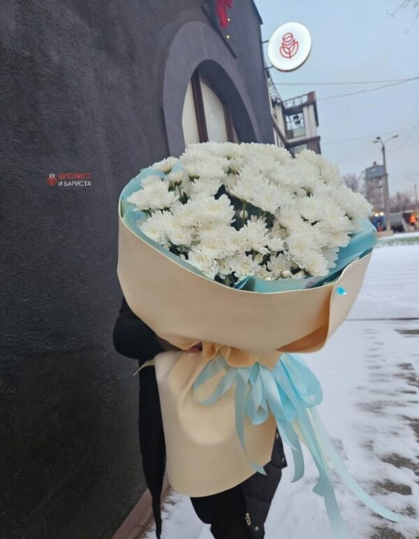 Букет из 19 веток хризантем