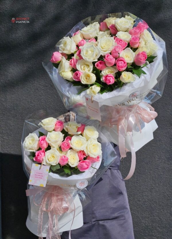 Букет из 21 кенийской розы  бело — розовой