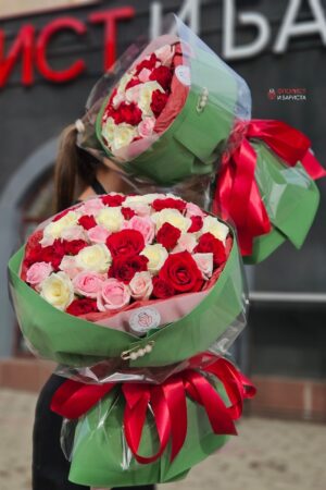 Букет из 23 кенийских роз ассорти