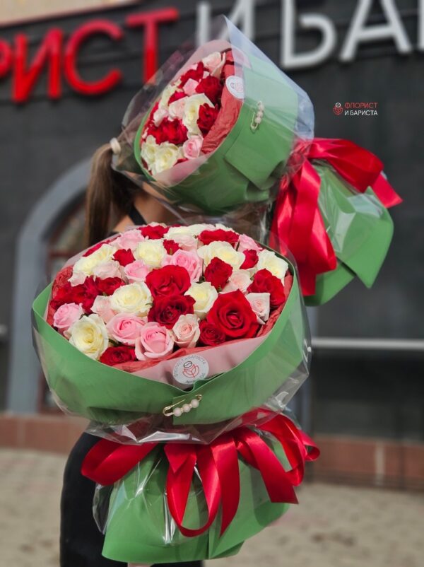 Букет из 23 кенийских роз ассорти