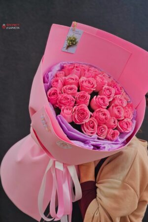 Букет из 37 кенийских роз 50 см