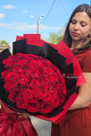 Букет из 51 голландской розы 80 см