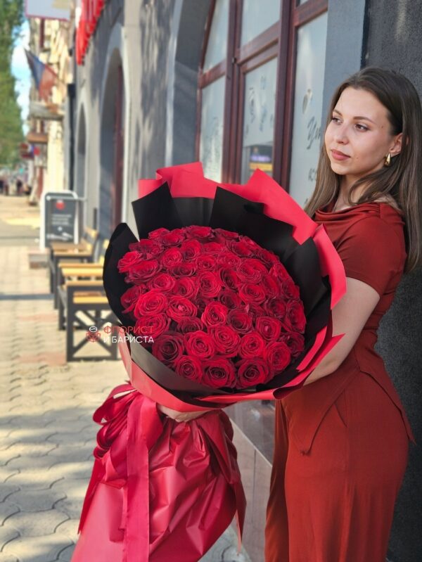 Букет из 51 голландской розы 80 см