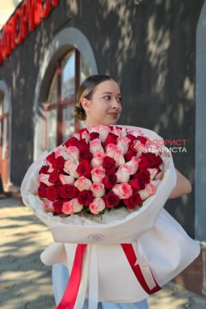 Букет из 101 микс розы кенийской 40 см