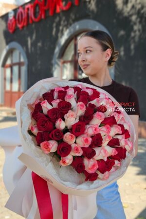 Букет из 101 микс розы кенийской 40 см