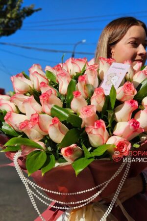 51 кенийская роза в подставке